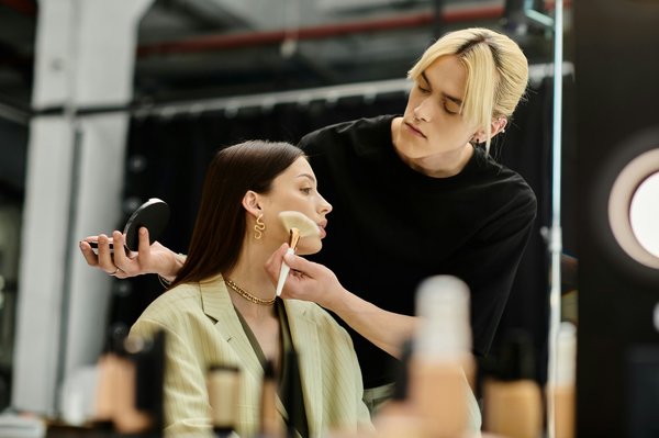 Quelles sont les meilleures façons de porter des combinaisons pantalons pour des événements formels ?