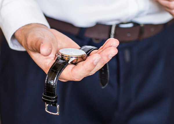 Montre femme luxe : élégance et sophistication à portée de main